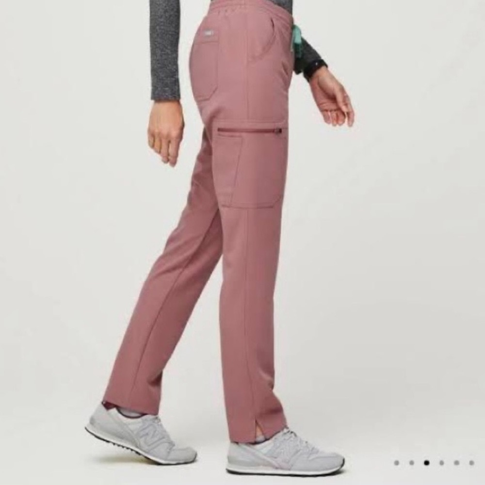 Figs Yola Scrub Pants - Mineral Mauve - XS Tall